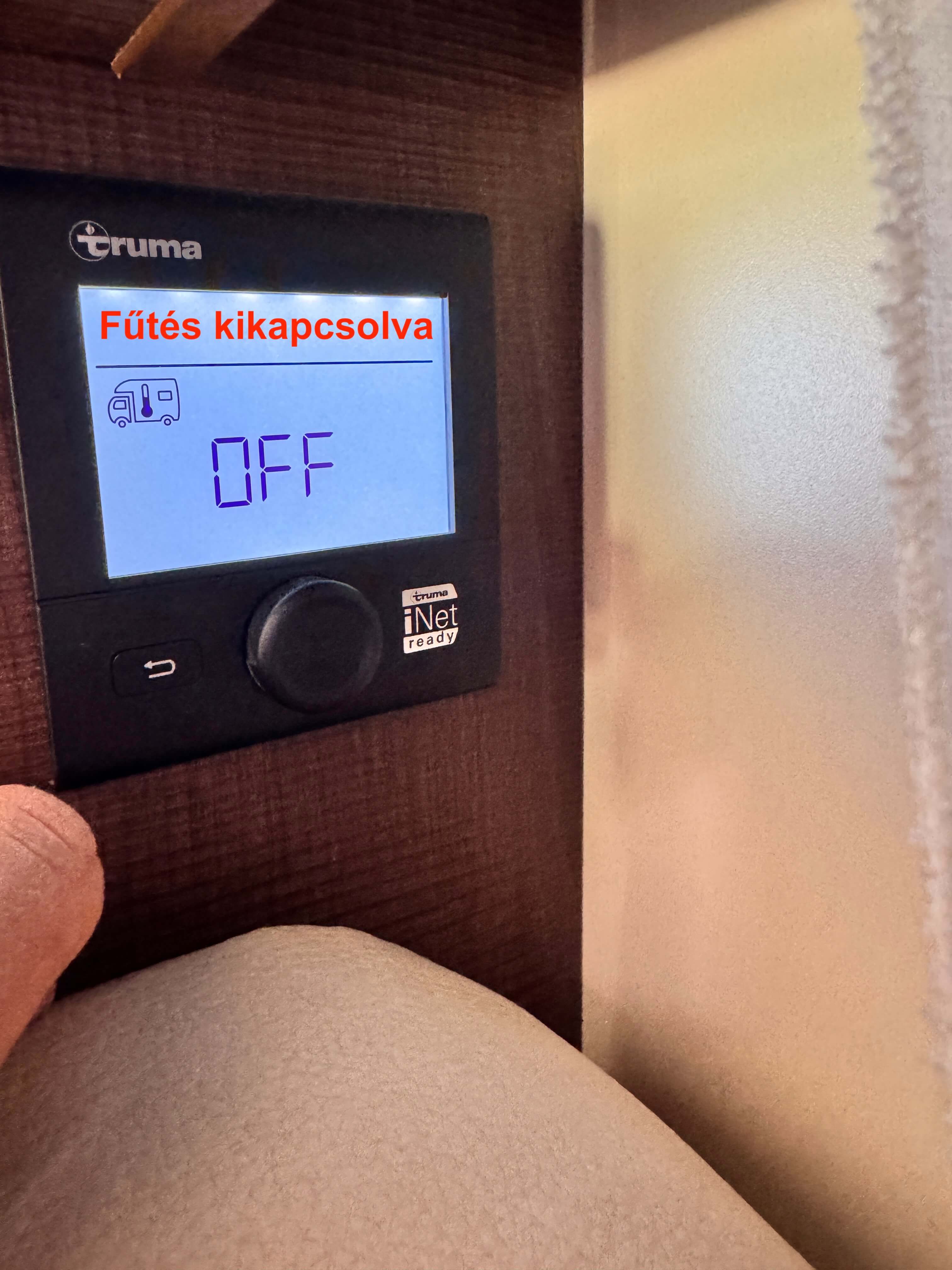 Truma panel – csapvíz hőmérő piktogramja